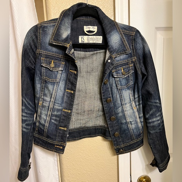 Jacket - Picture 1 of 1